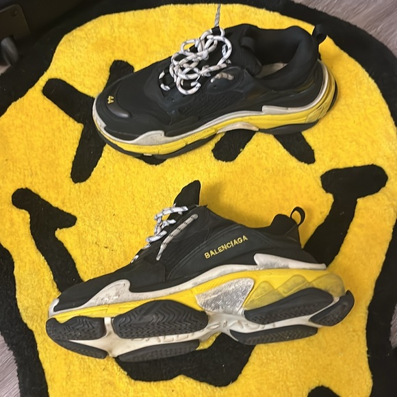 Used Balenciaga triples S no sole size 44 great condition still ! - Picture 2 of 3